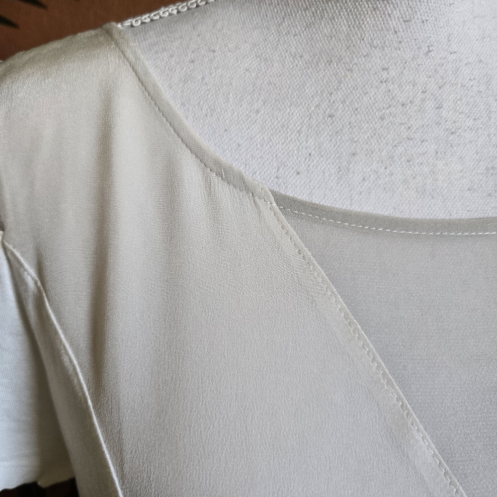 Aiko Elevated Basic White Tee Shirt Silk Semi She… - image 4